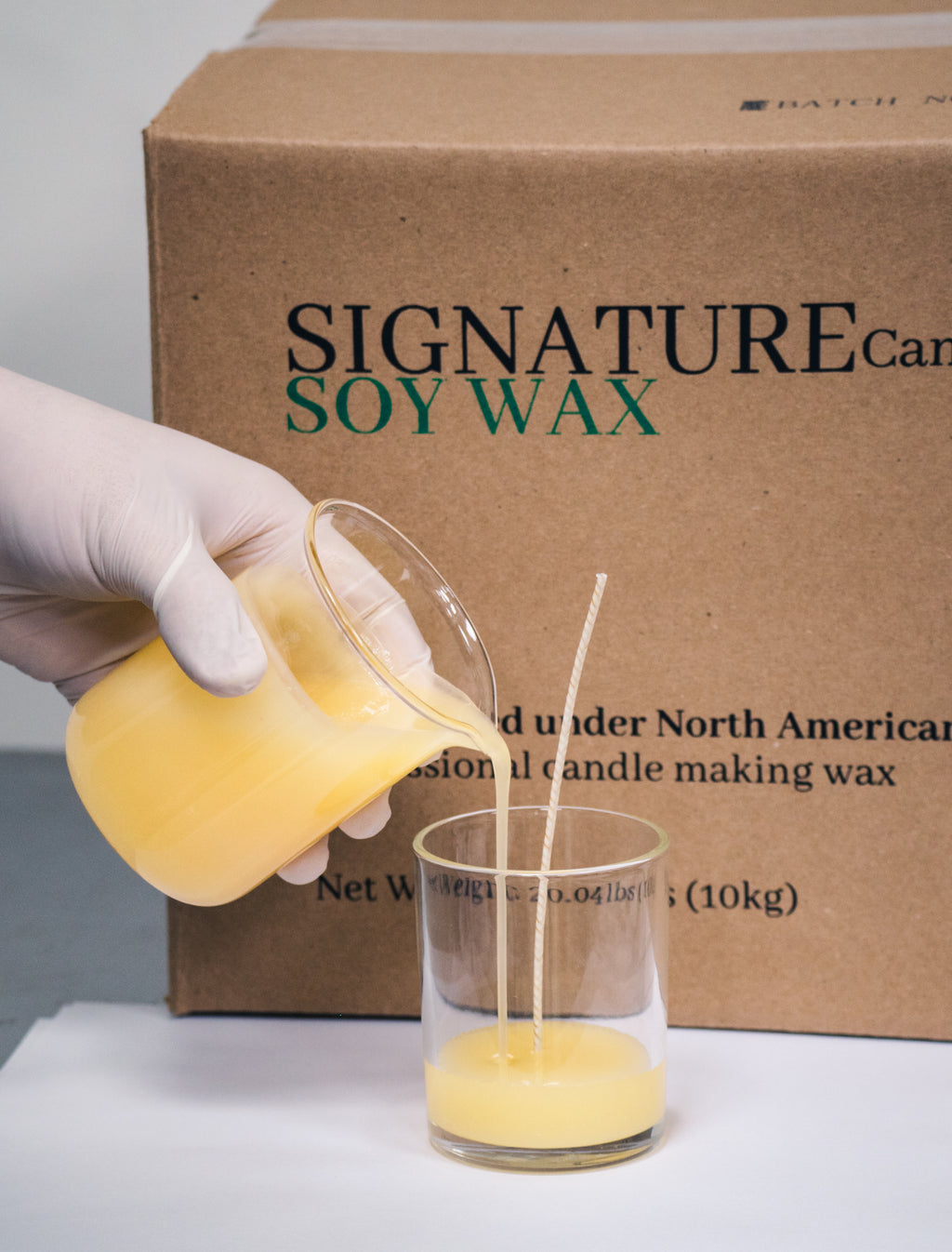 Signature Soy Wax for Containers – Pallet of 75 Boxes |  1,503 lb (750 kg) |